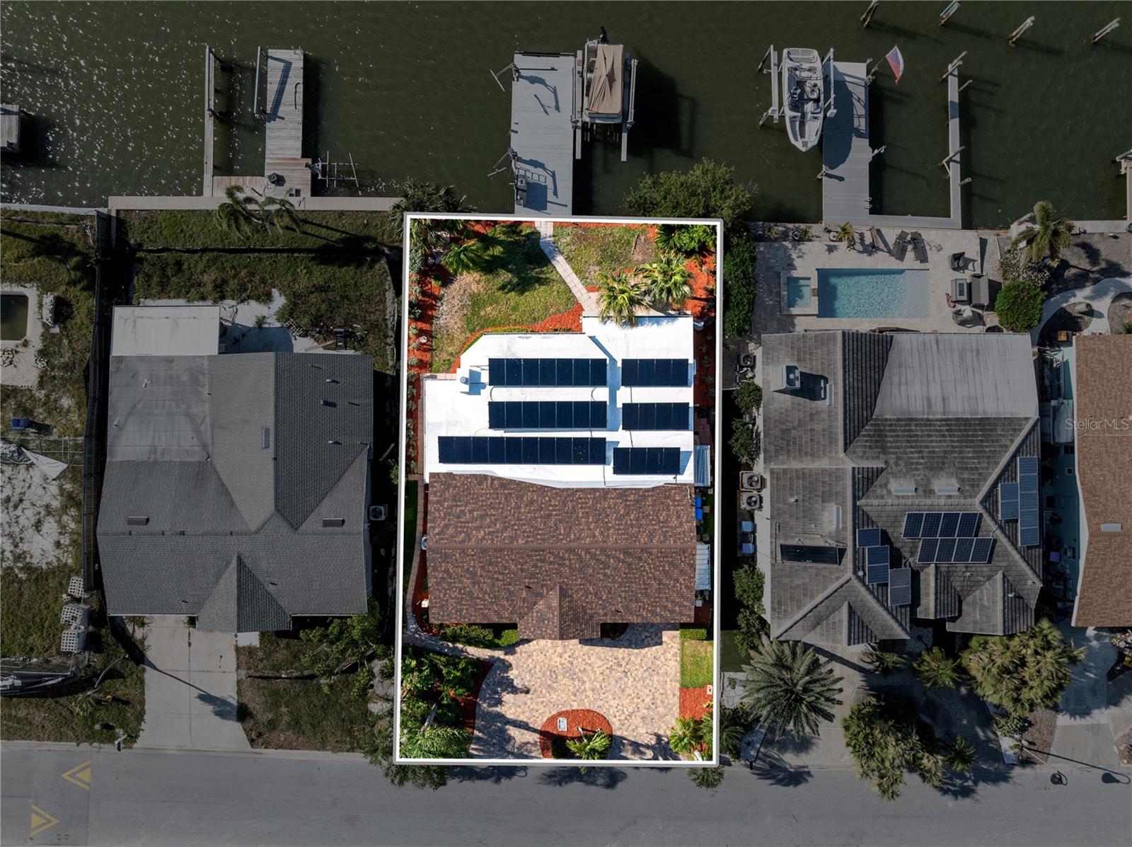 SUNRAY BEACH HOMES - Residential