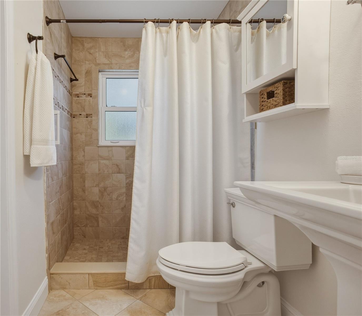SUNRAY BEACH HOMES - Residential