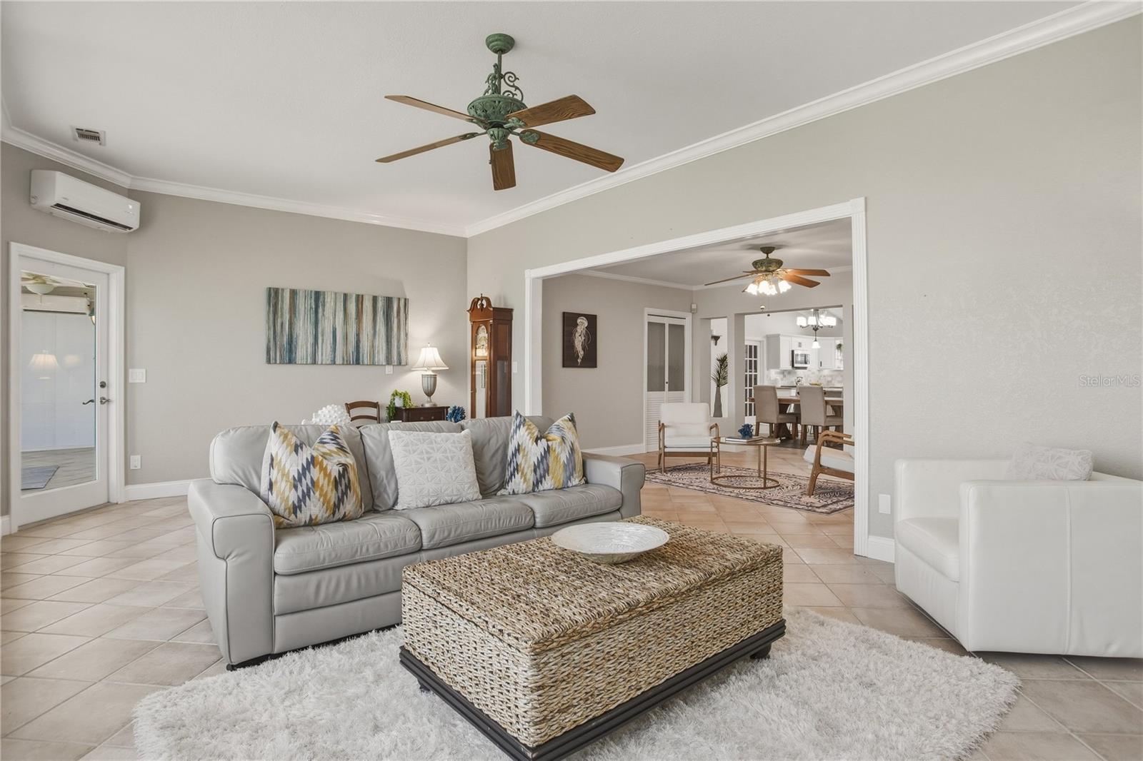 SUNRAY BEACH HOMES - Residential