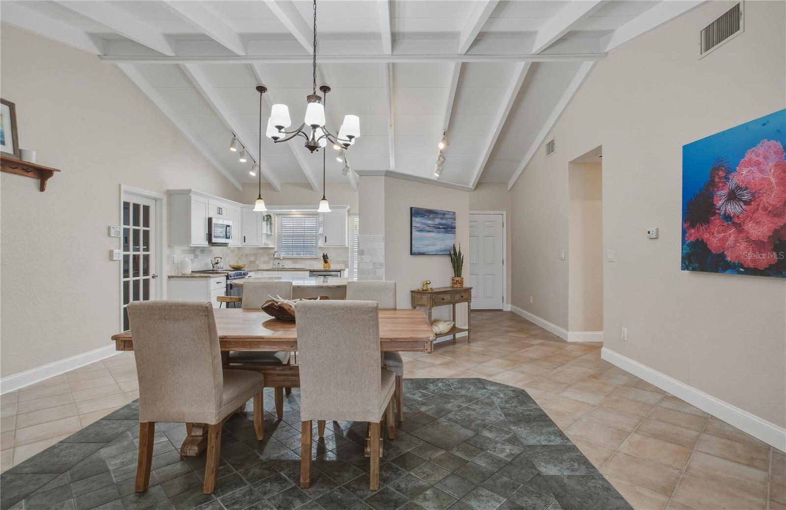 SUNRAY BEACH HOMES - Residential