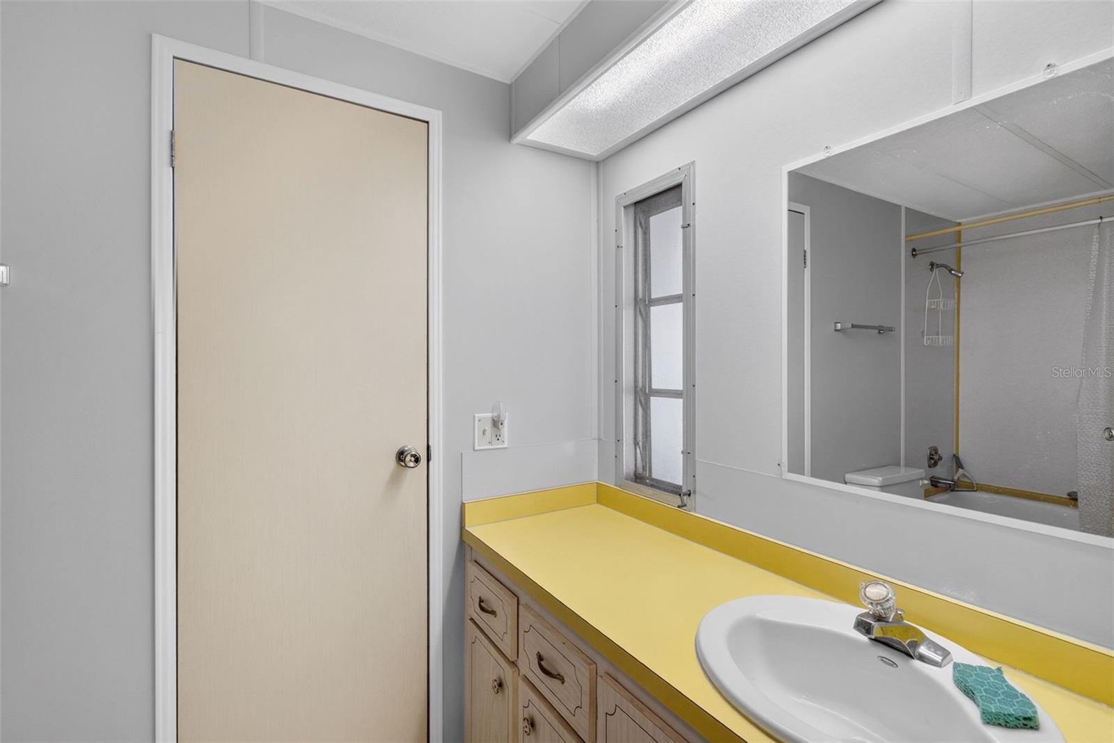 LA CASA MHP CO-OP - Residential