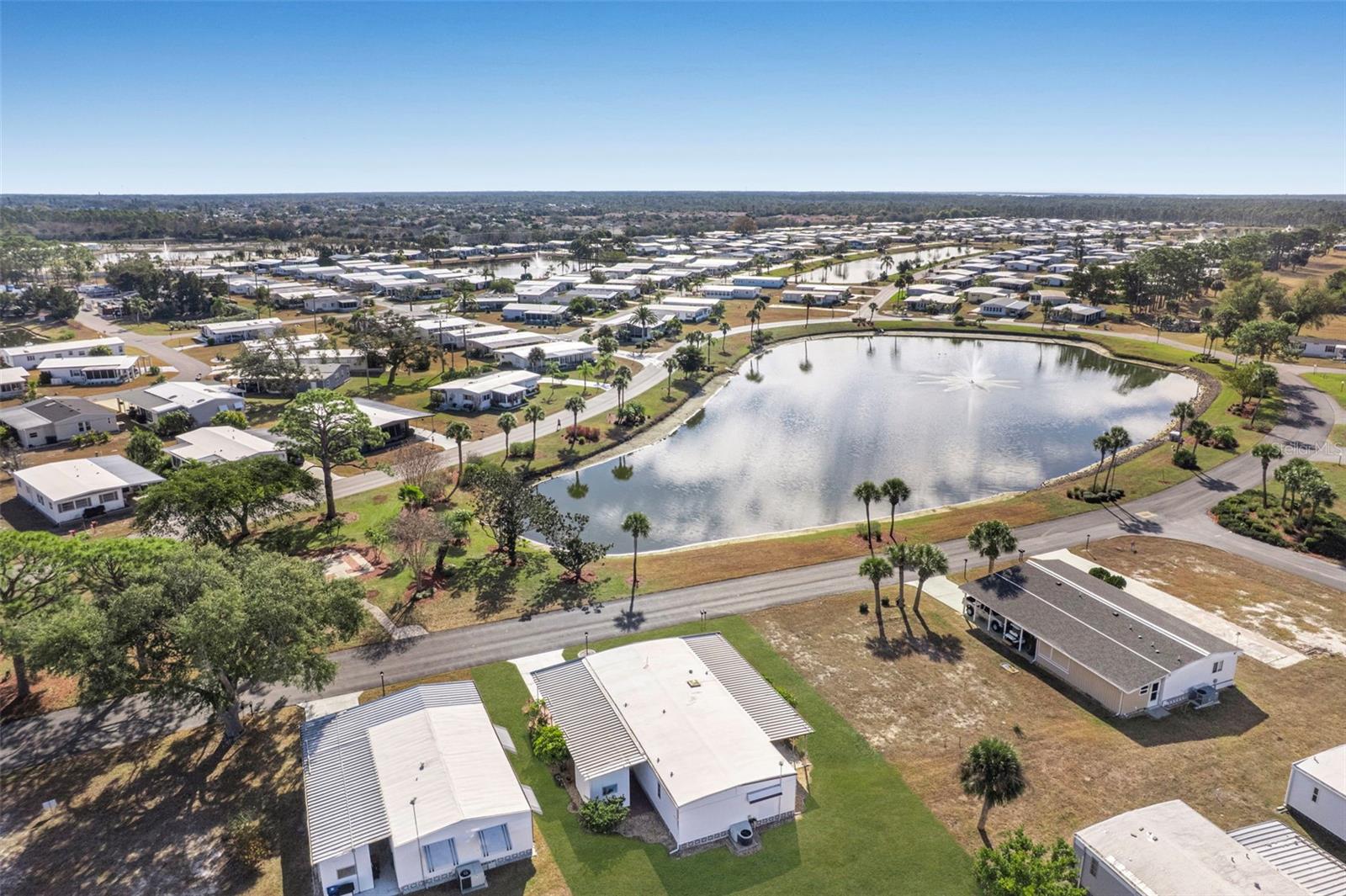 LA CASA MHP CO-OP - Residential