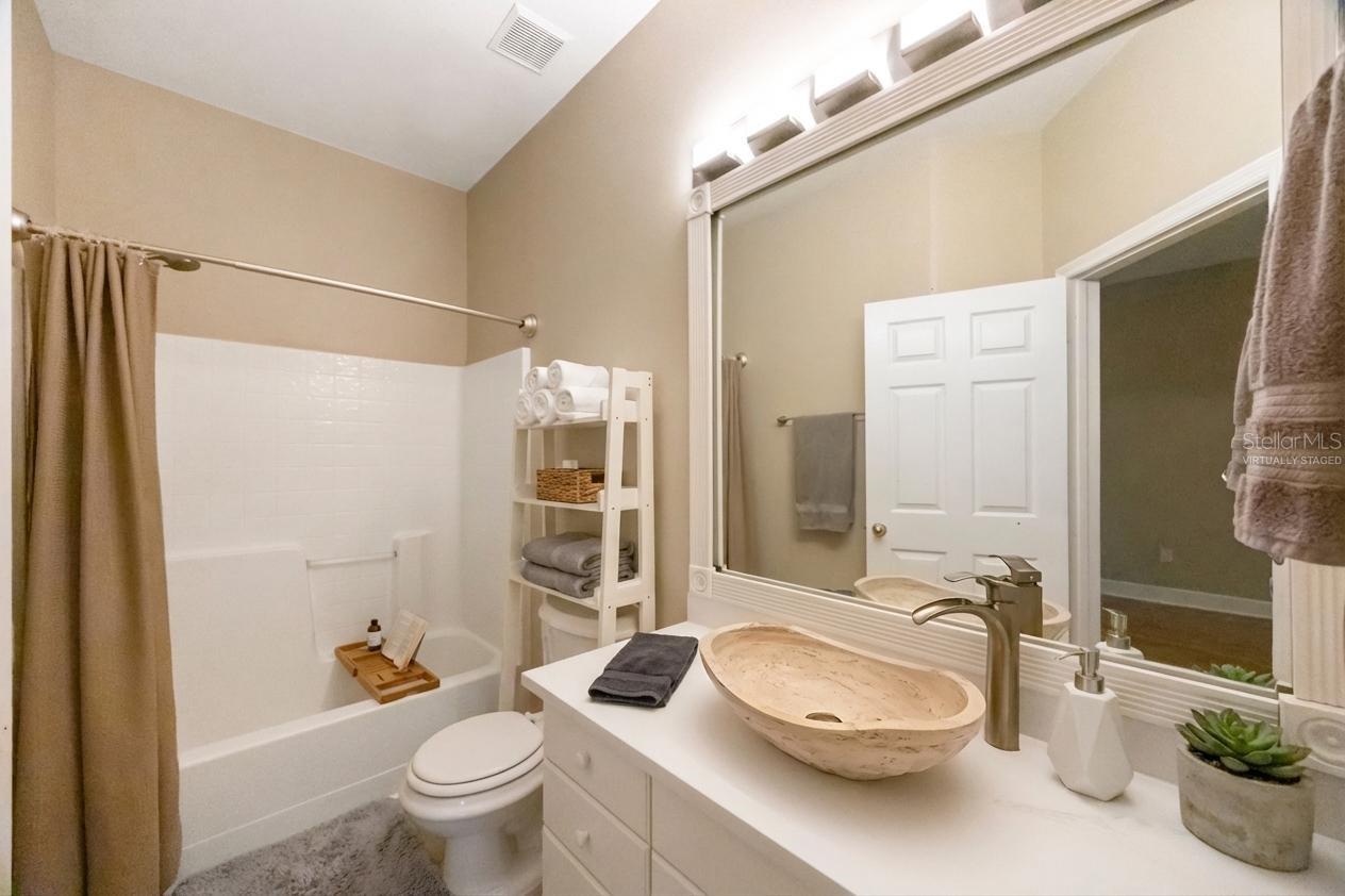 ARLINGTON HEIGHTS - Residential