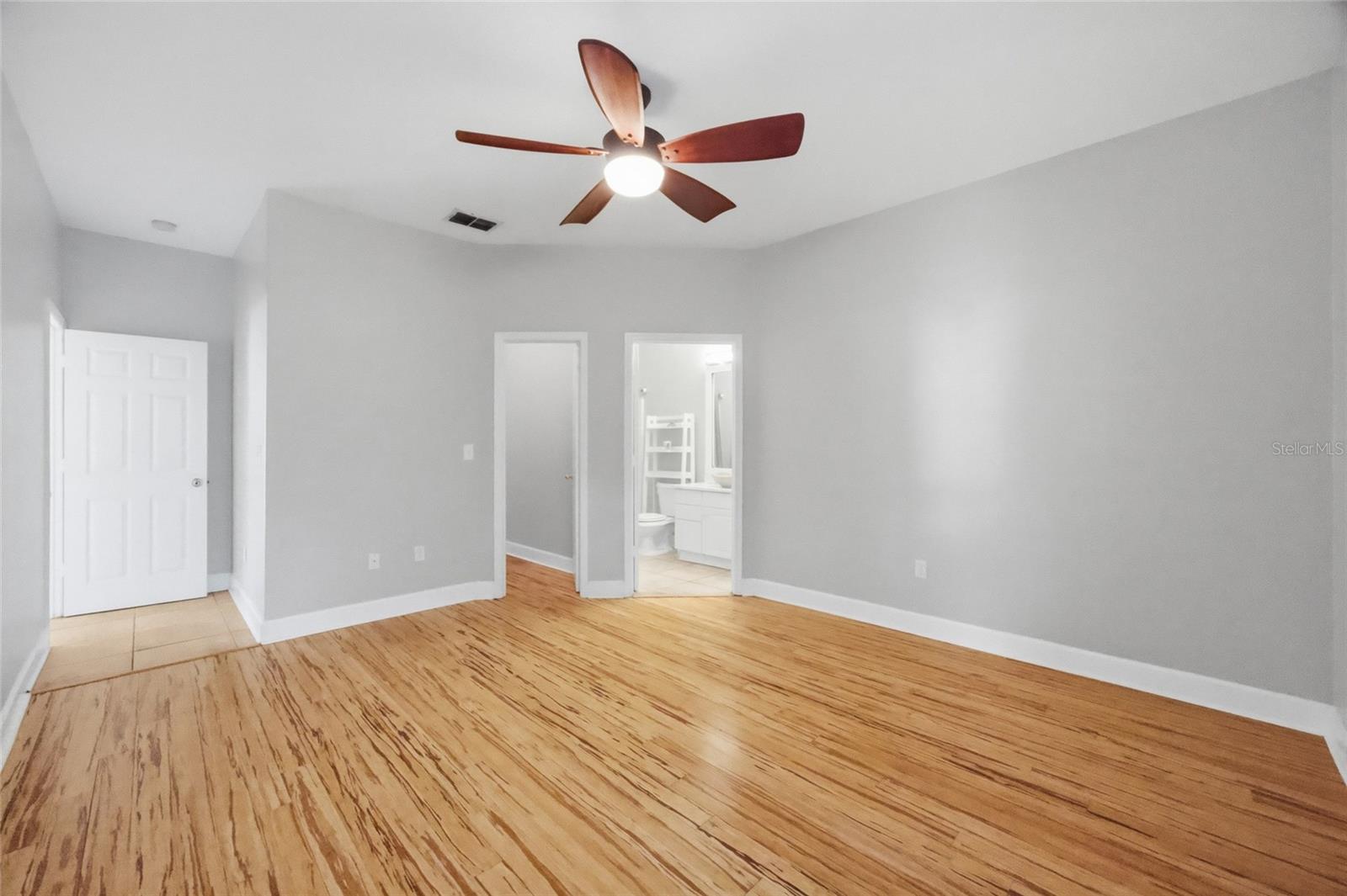 ARLINGTON HEIGHTS - Residential