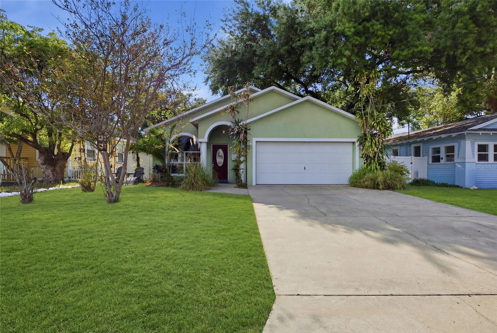 ARLINGTON HEIGHTS - Residential