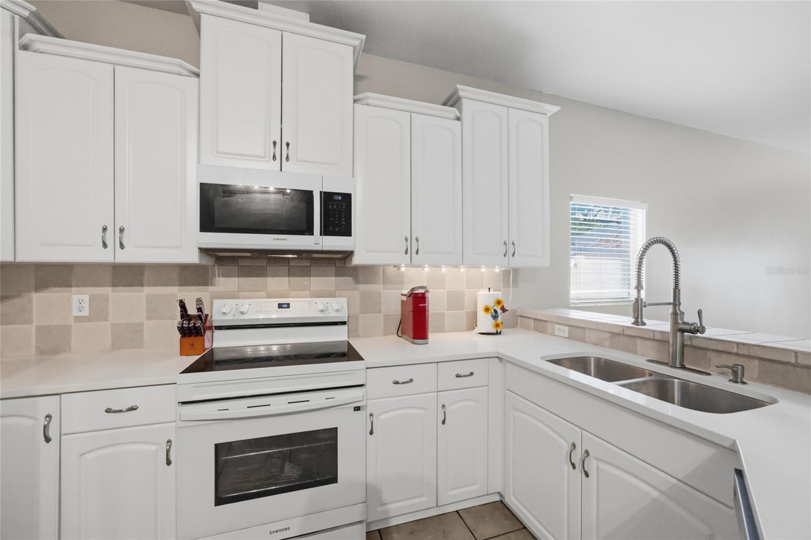 ARLINGTON HEIGHTS - Residential