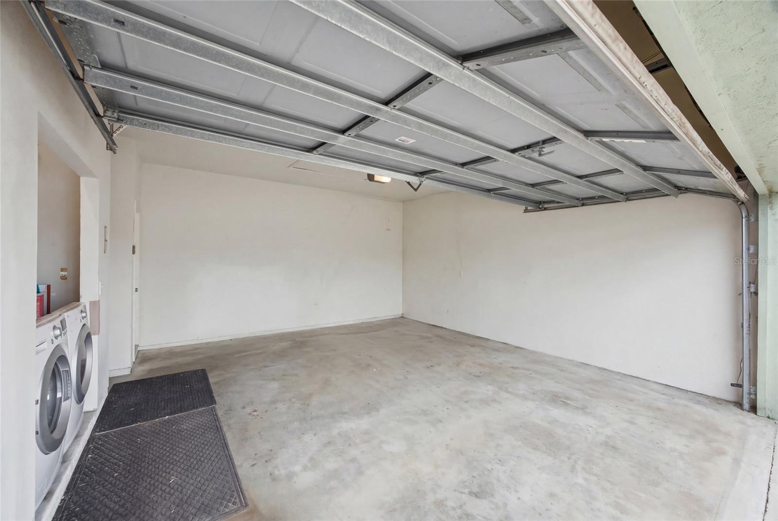 ARLINGTON HEIGHTS - Residential