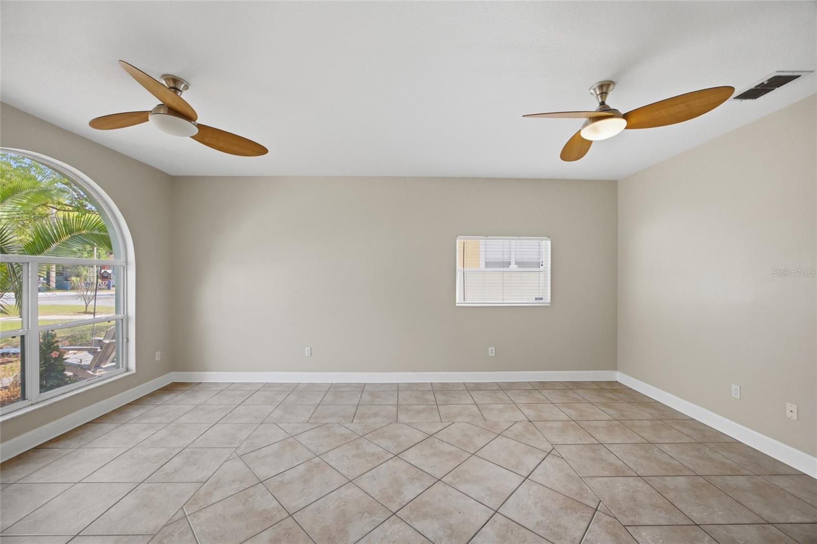 ARLINGTON HEIGHTS - Residential