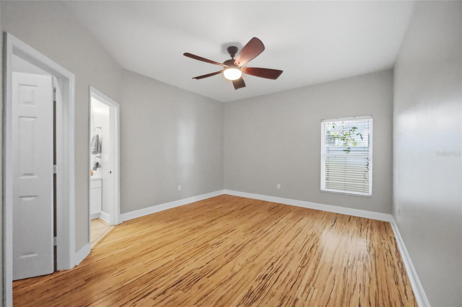 ARLINGTON HEIGHTS - Residential