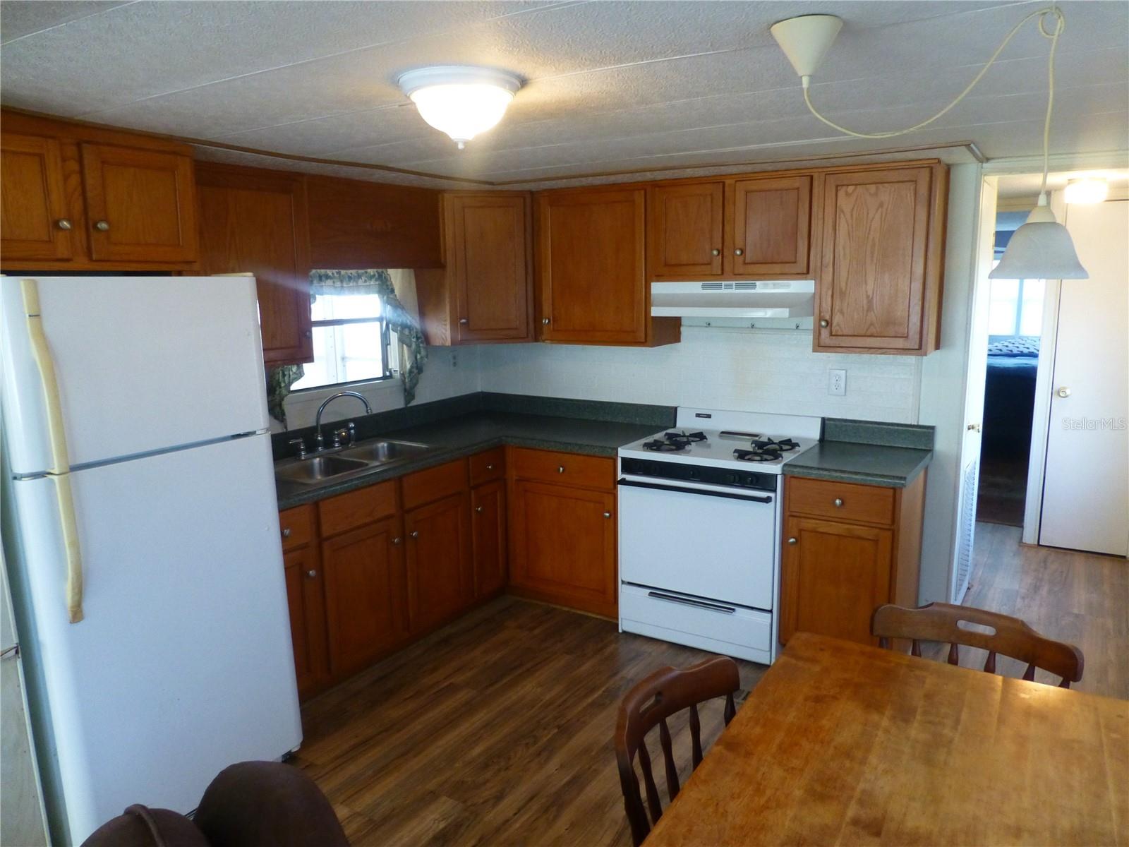 TWIN GABLES M/H PARK UNREC - Residential