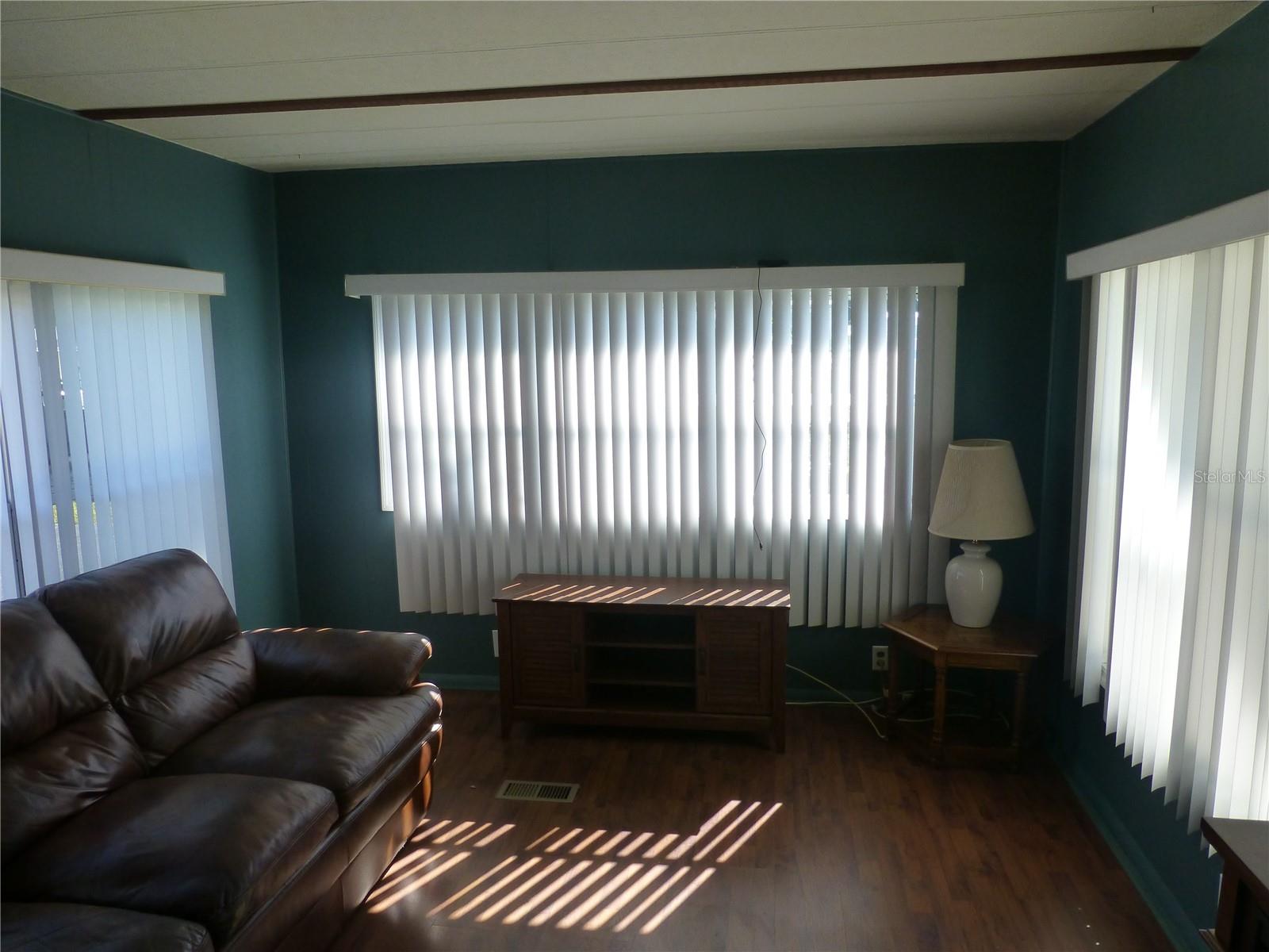 TWIN GABLES M/H PARK UNREC - Residential