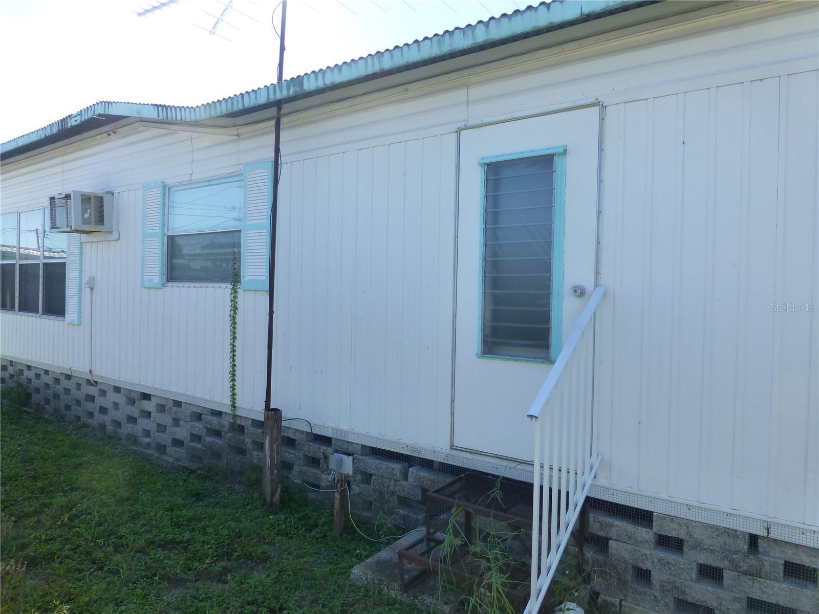 TWIN GABLES M/H PARK UNREC - Residential