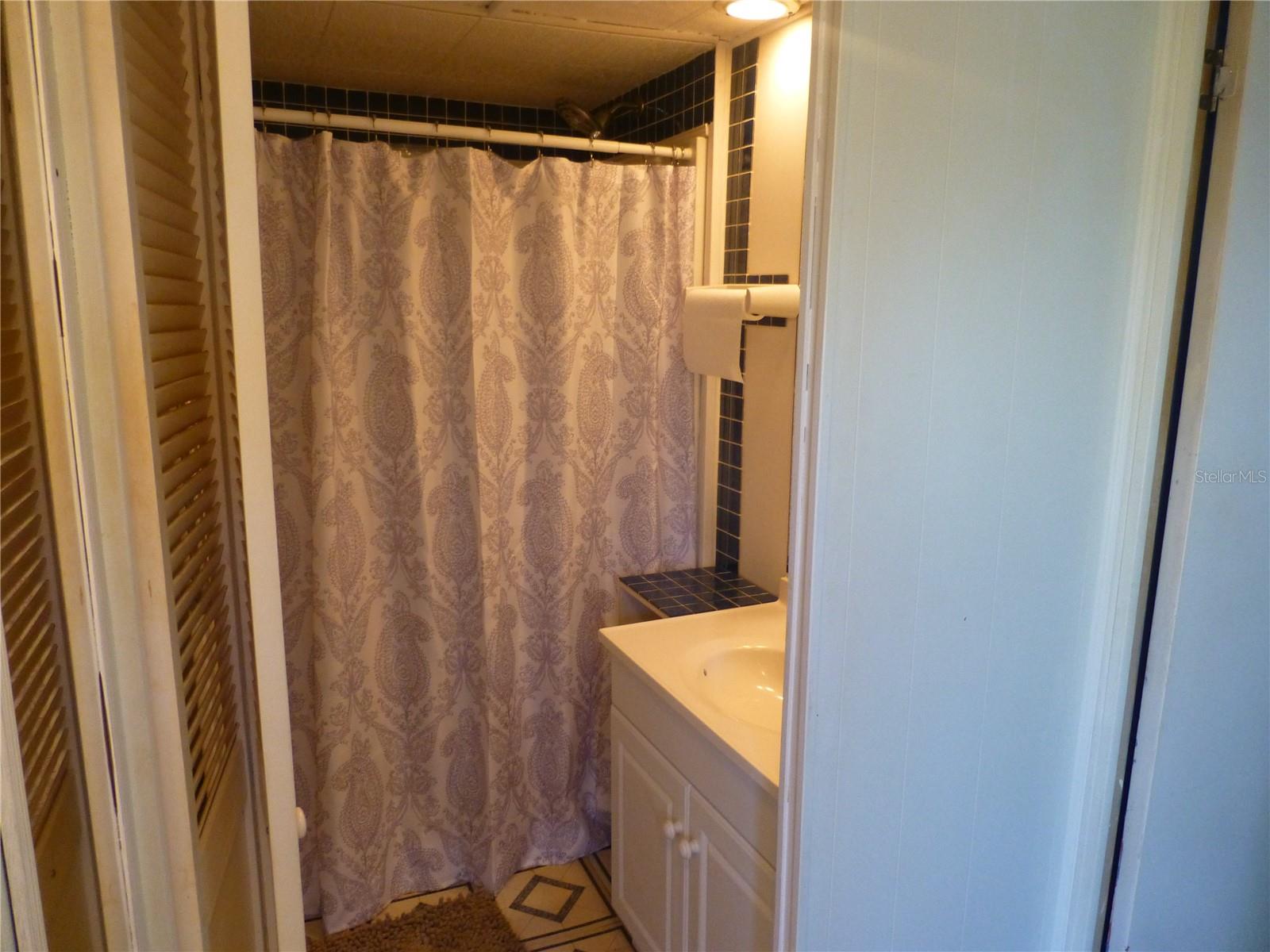 TWIN GABLES M/H PARK UNREC - Residential