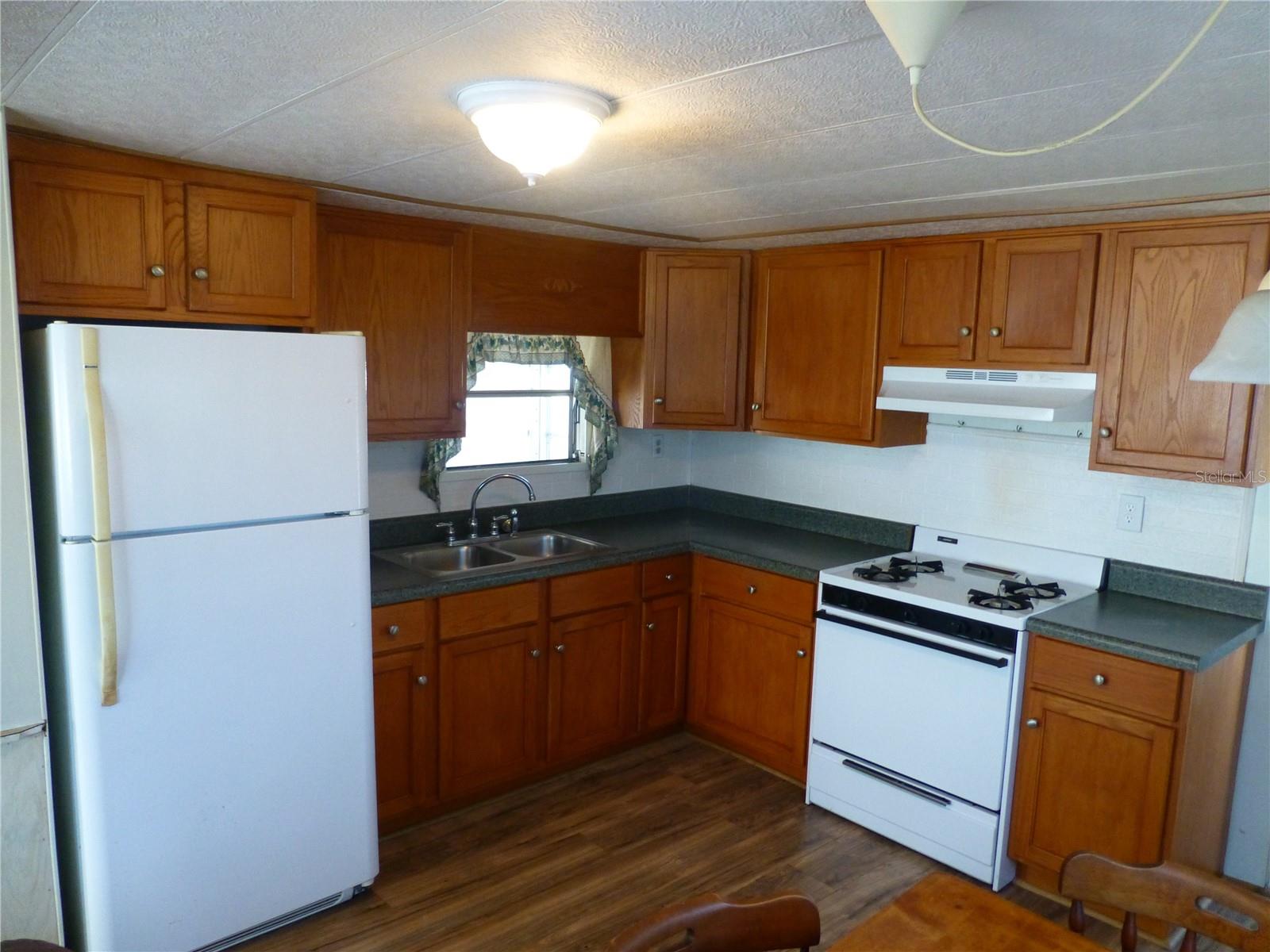 TWIN GABLES M/H PARK UNREC - Residential