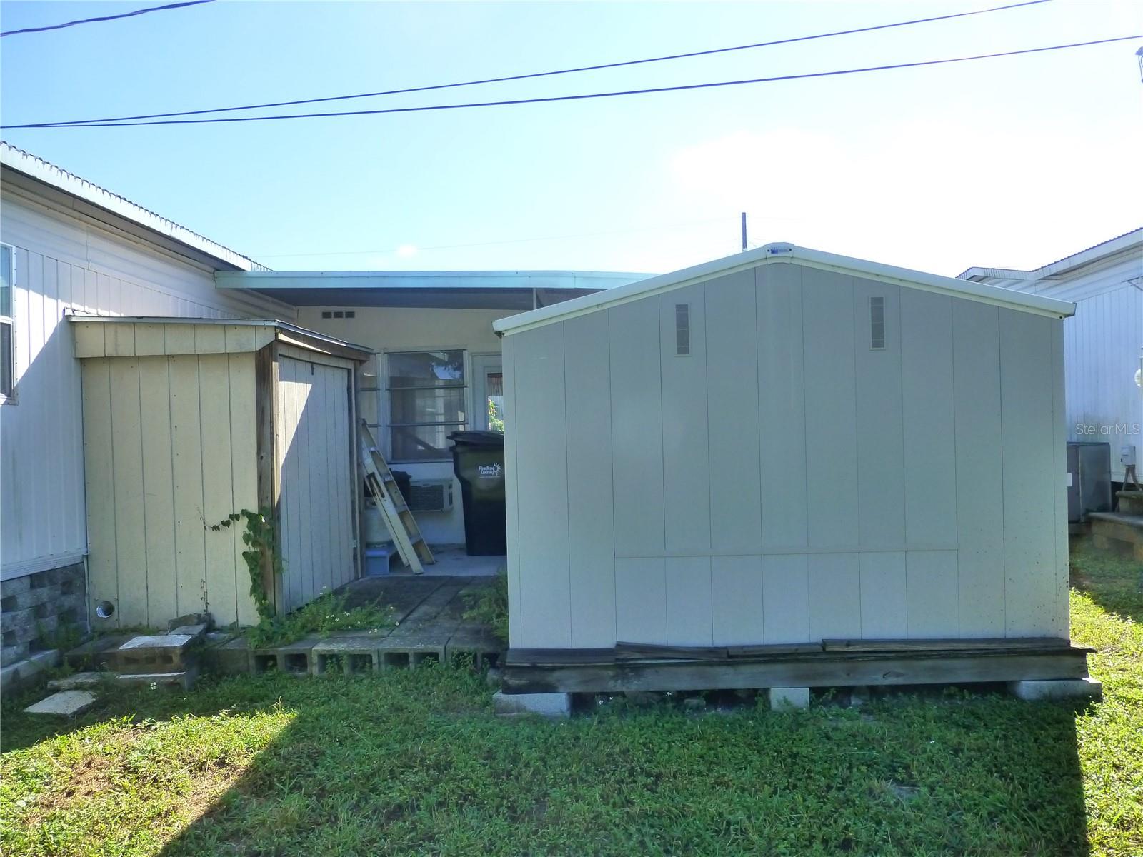 TWIN GABLES M/H PARK UNREC - Residential