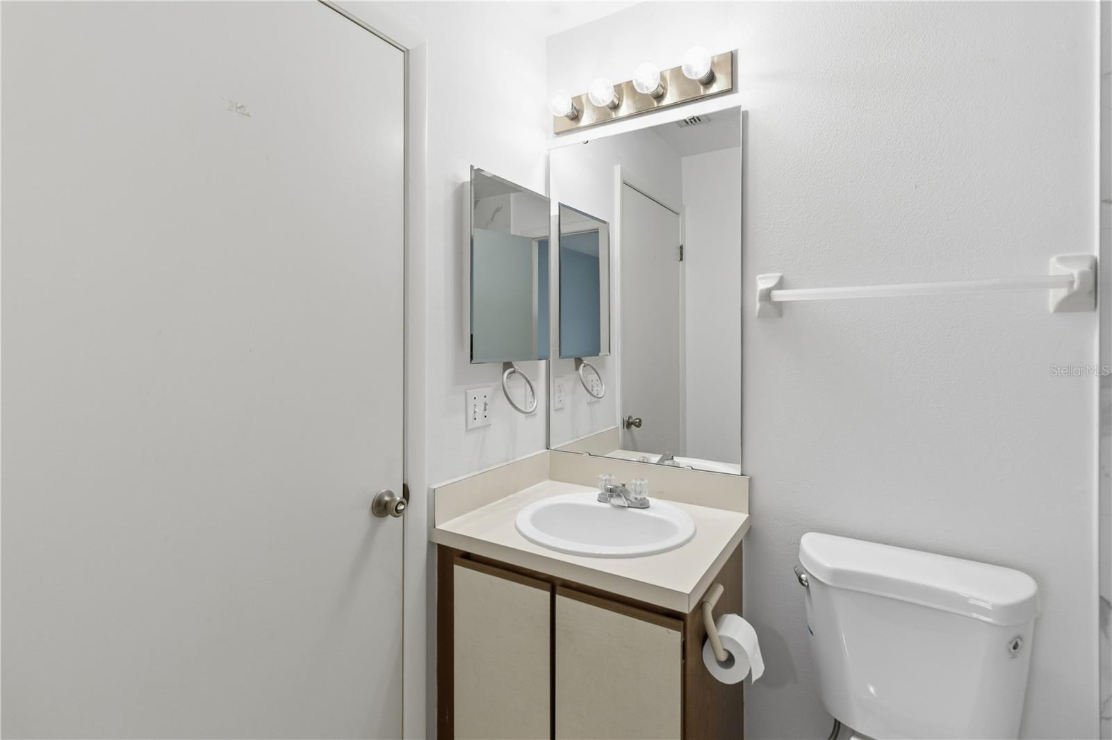 KING OAK VILLAS PH 2 2ND ADD - Residential