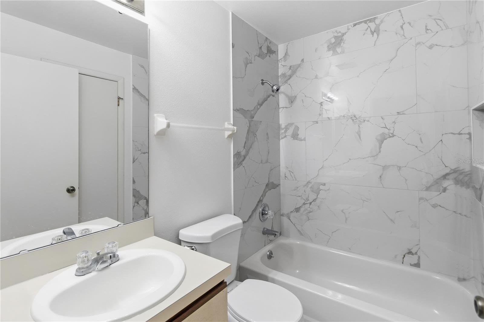 KING OAK VILLAS PH 2 2ND ADD - Residential