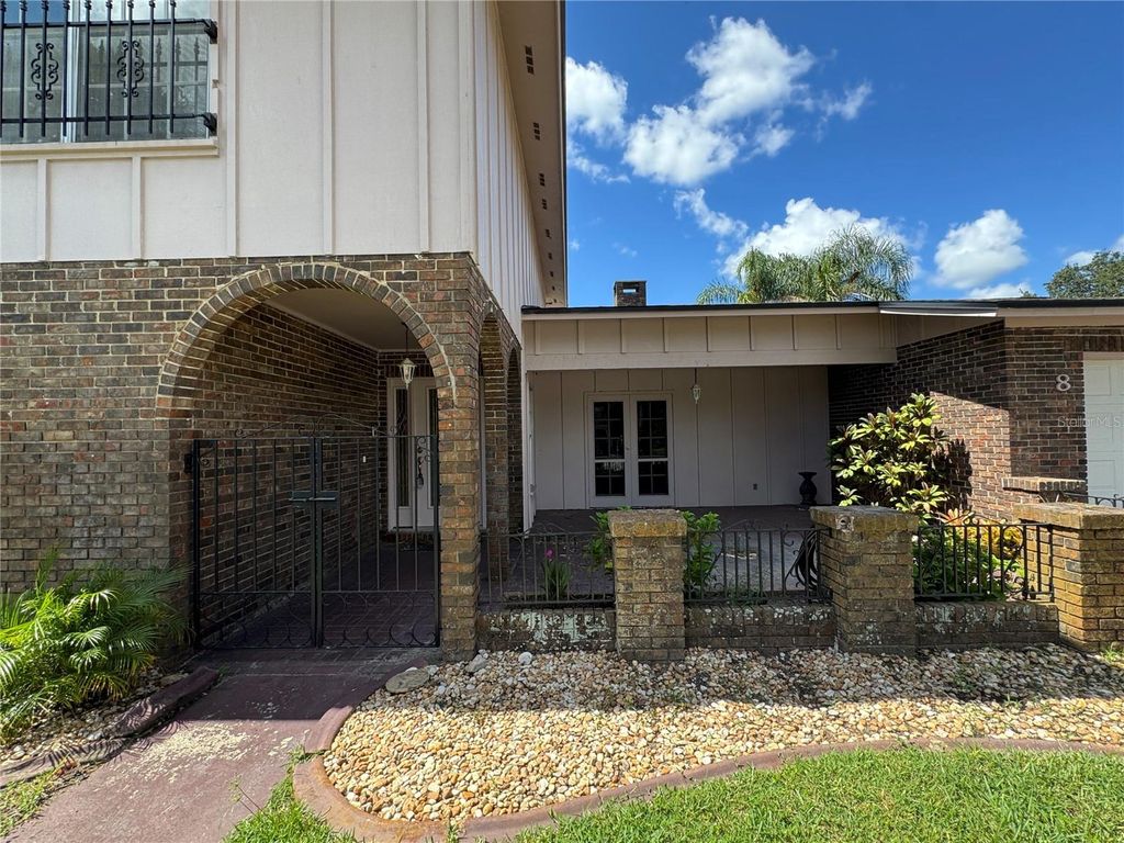 Photo of 8 Felicia Court, Palm Coast, FL 32137 (MLS # FC311942)