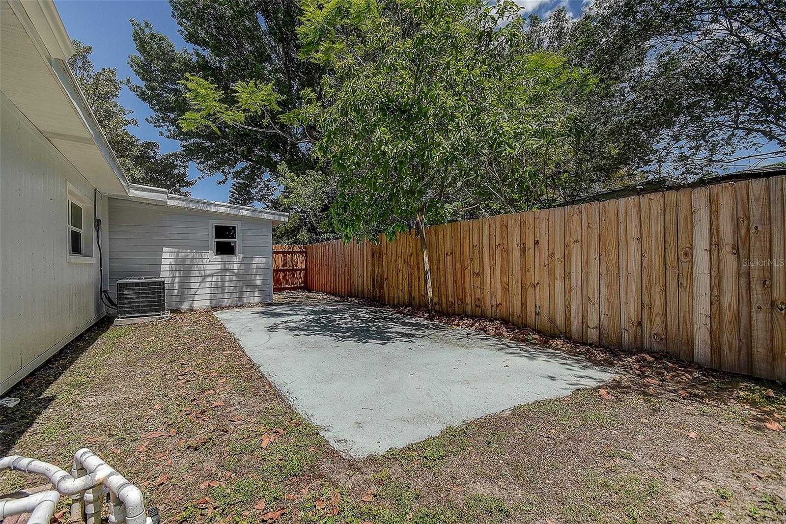 CROSS BAYOU ESTATES - Residential