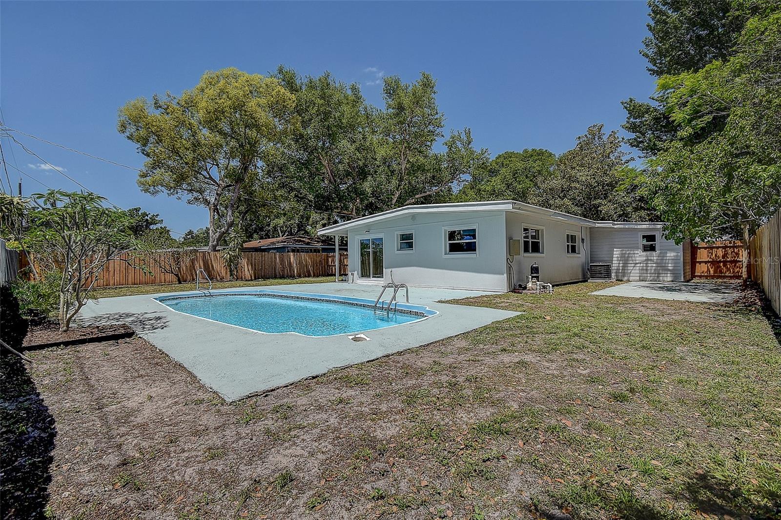 CROSS BAYOU ESTATES - Residential