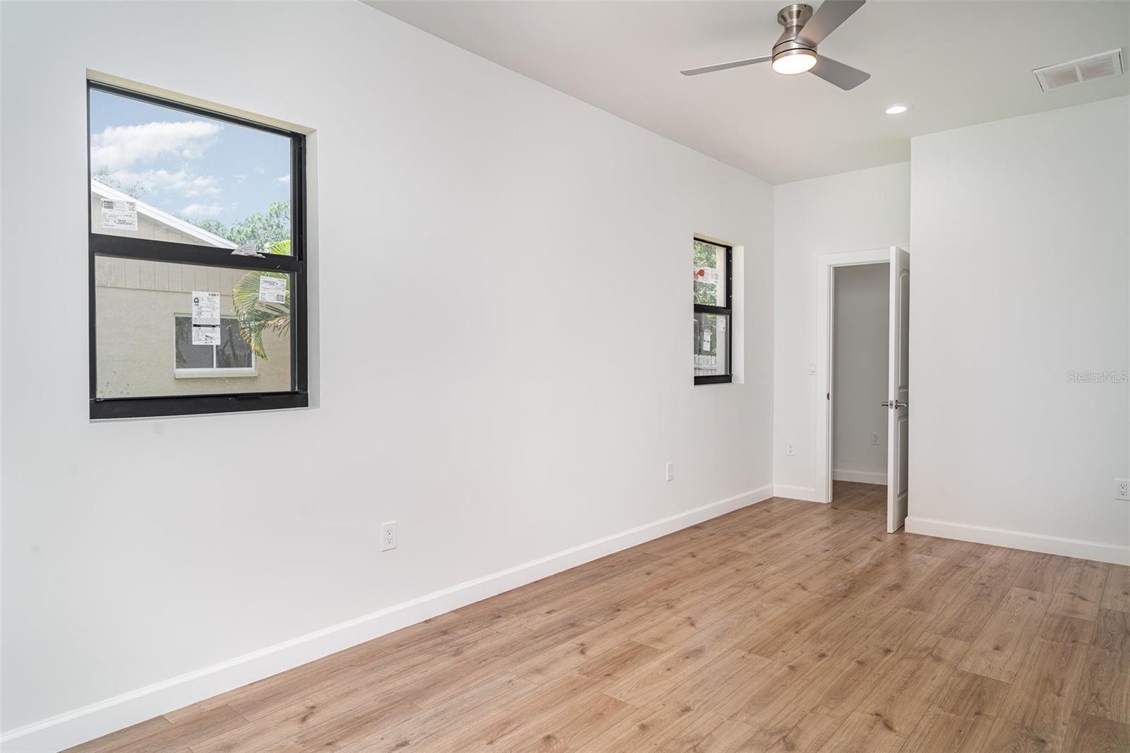 COLONIAL OAKS - Residential