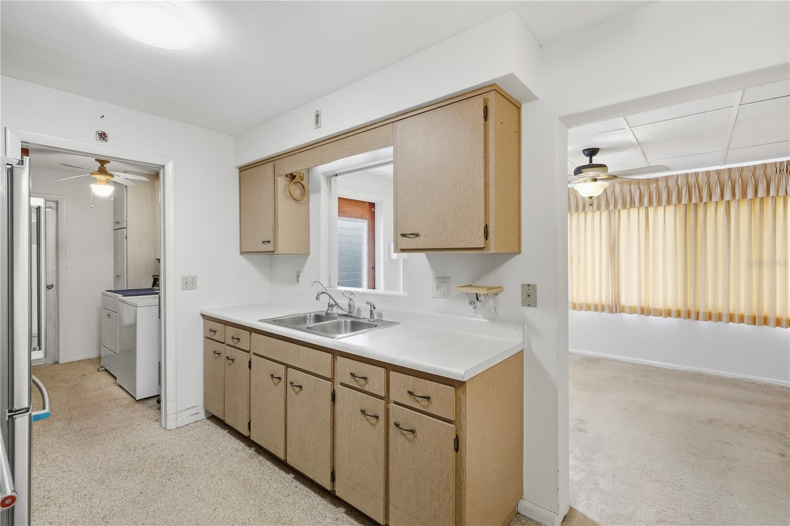 BEVERLY HILLS UNIT 02 - Residential