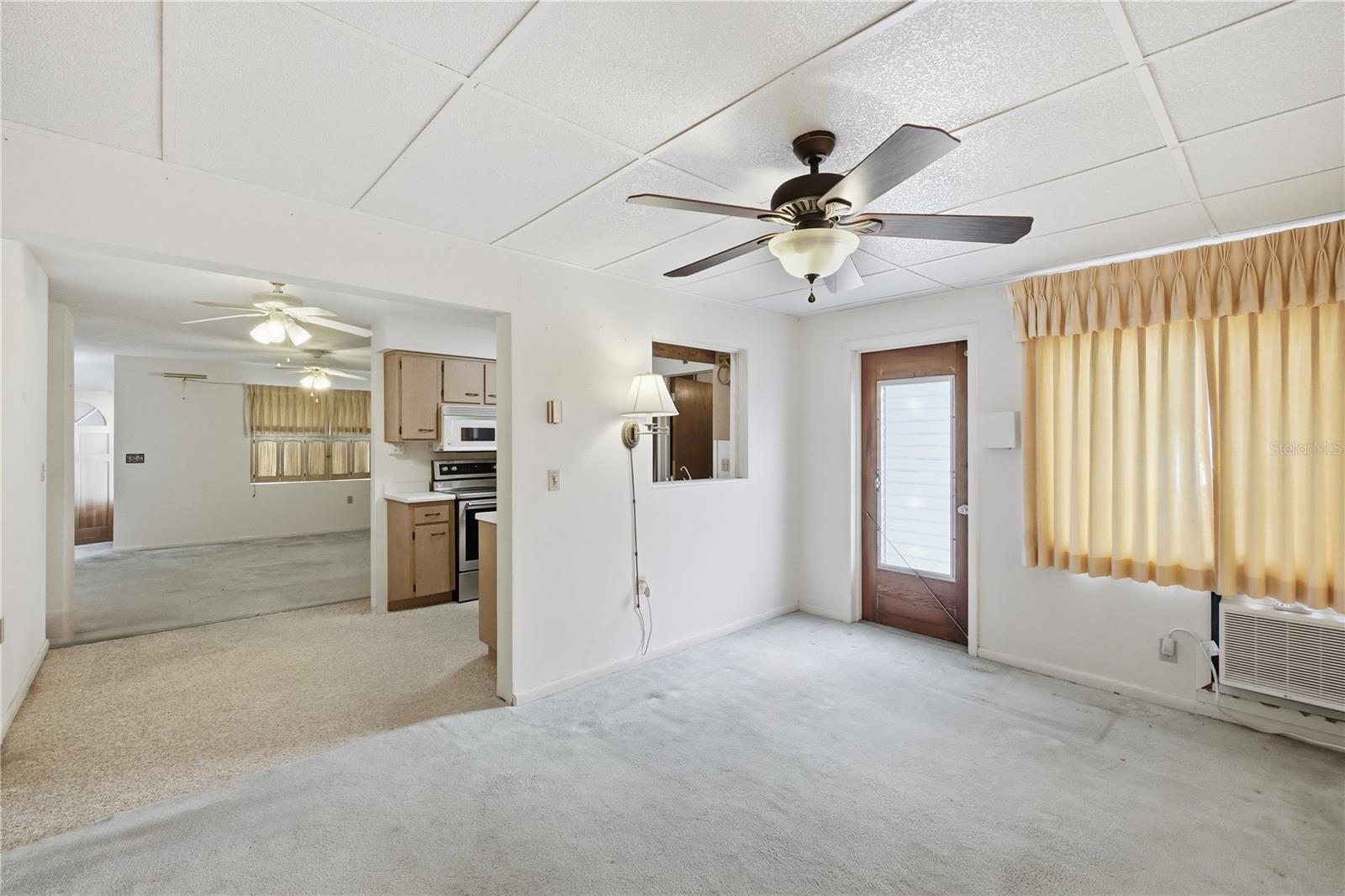 BEVERLY HILLS UNIT 02 - Residential