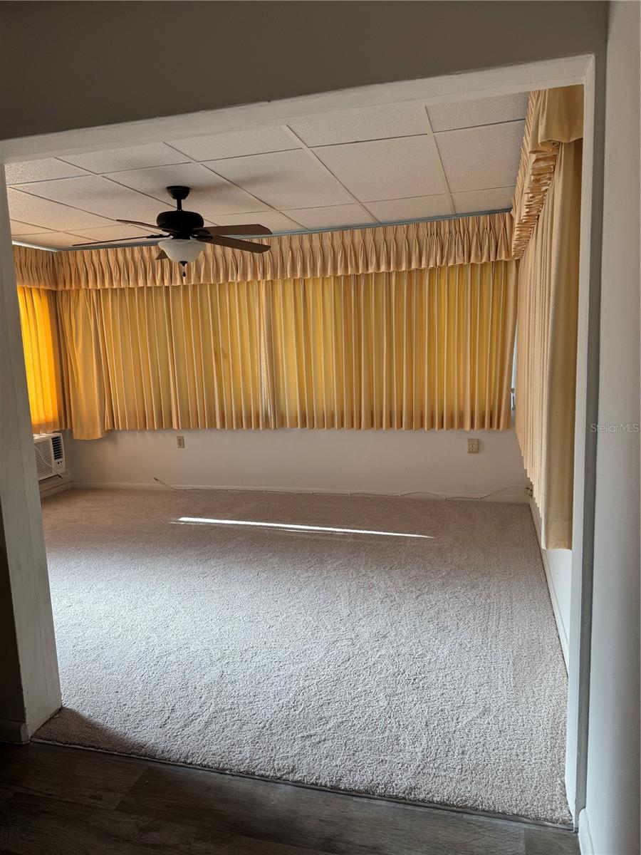 BEVERLY HILLS UNIT 02 - Residential