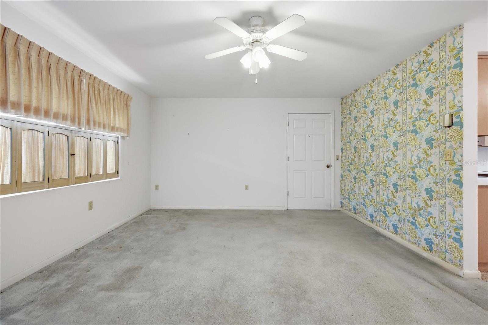 BEVERLY HILLS UNIT 02 - Residential