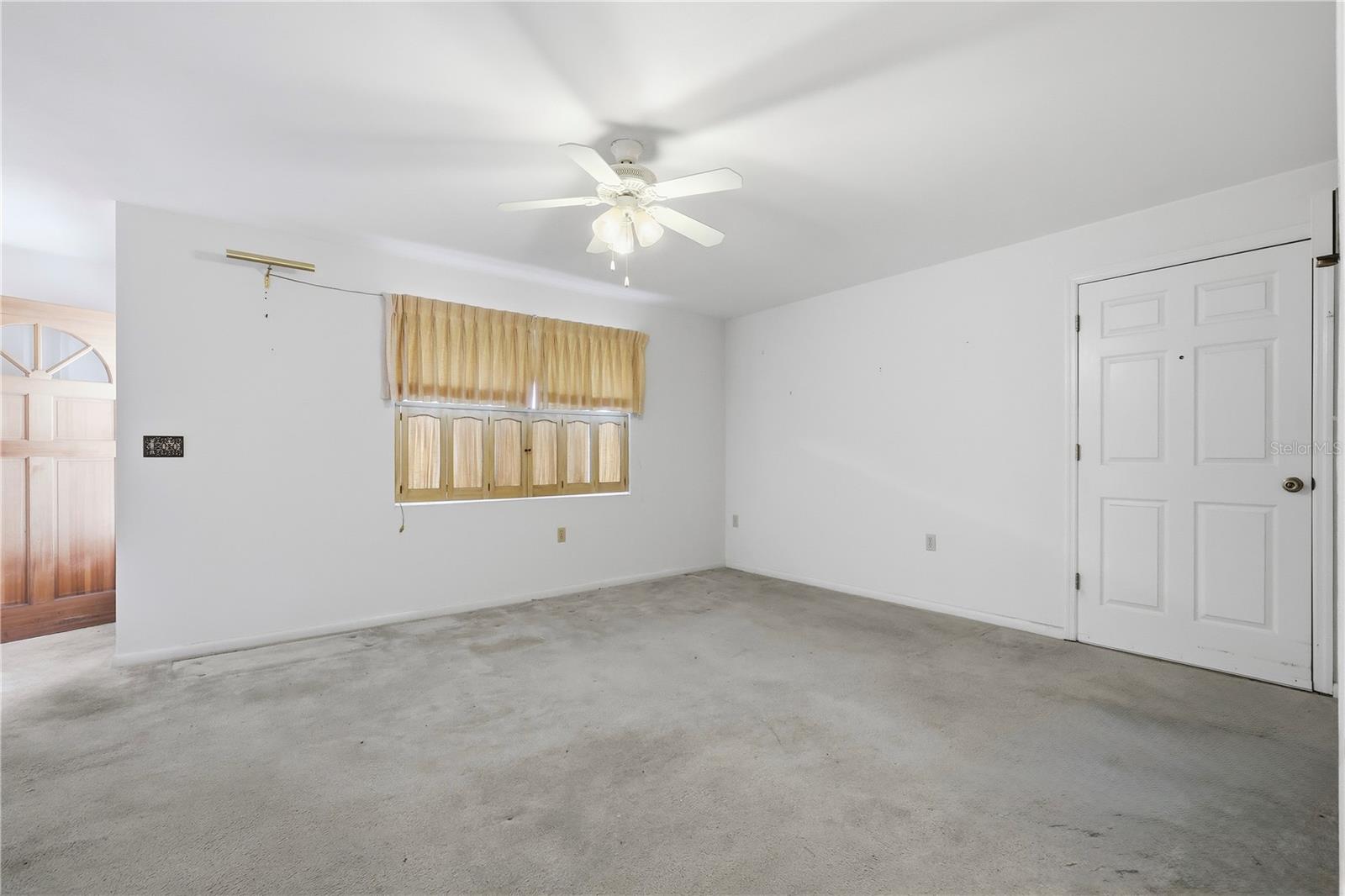 BEVERLY HILLS UNIT 02 - Residential