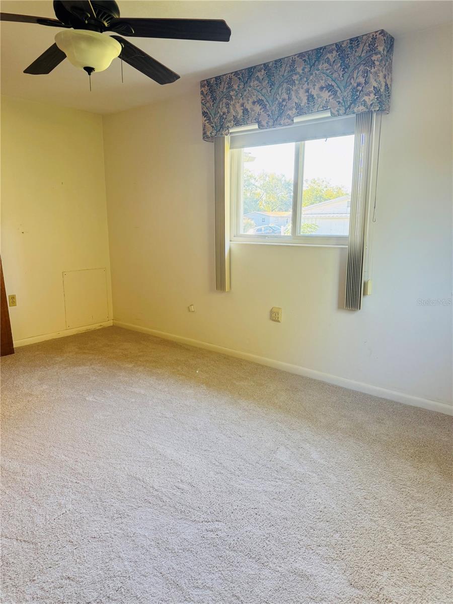 BEVERLY HILLS UNIT 02 - Residential