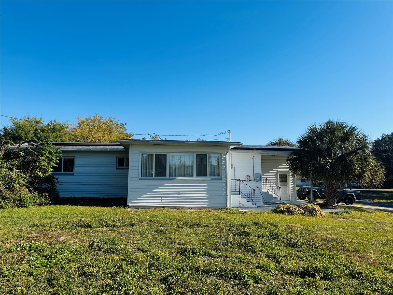 BEVERLY HILLS UNIT 02 - Residential