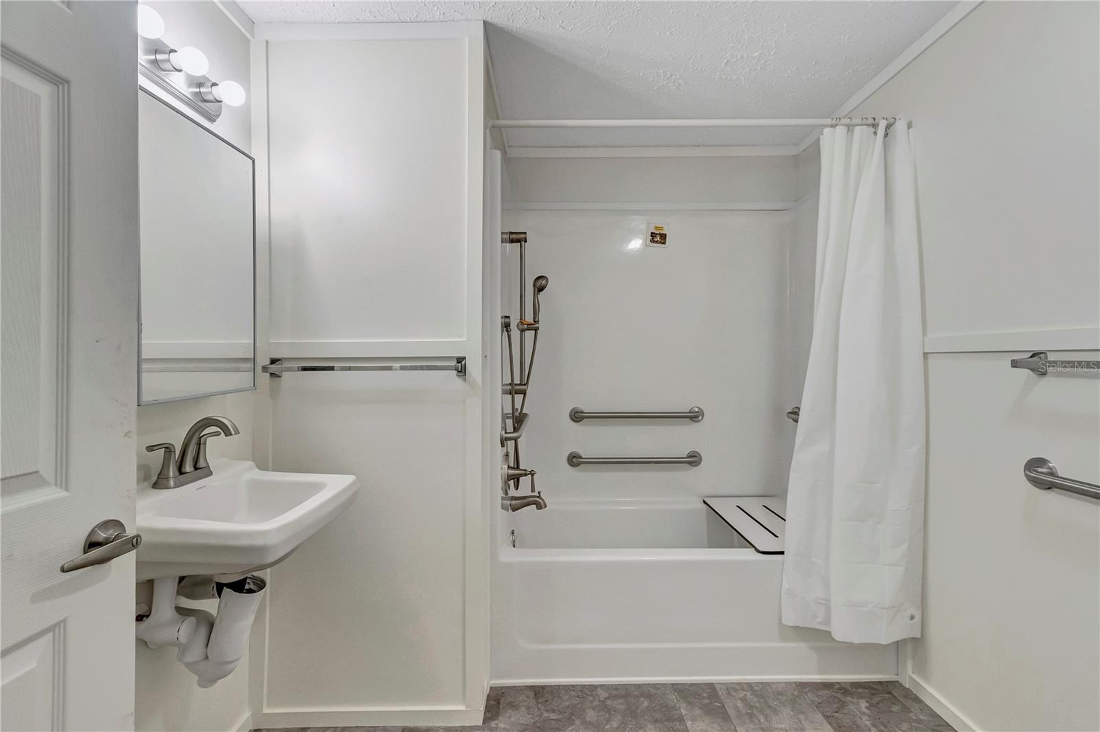 MAYFAIR GARDEN ACRES - Residential