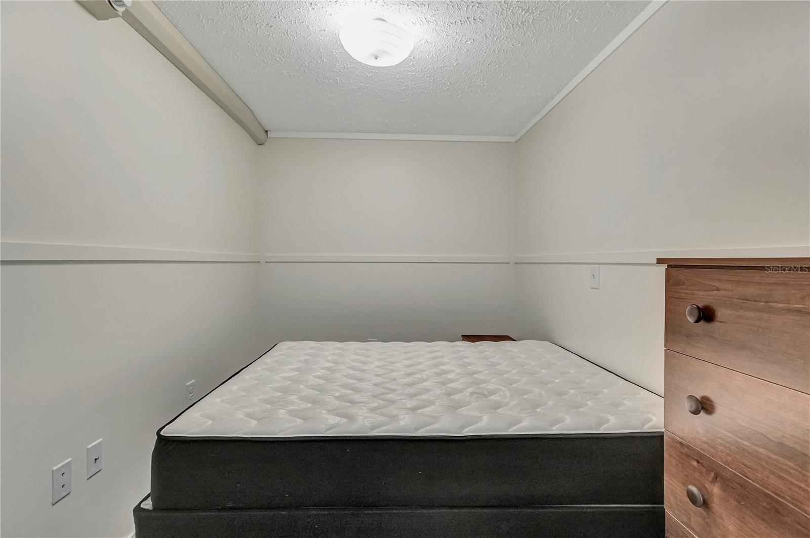 MAYFAIR GARDEN ACRES - Residential