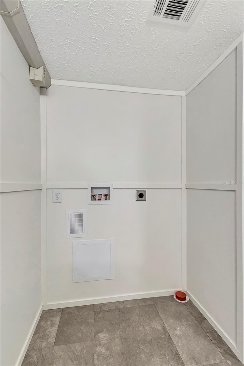 MAYFAIR GARDEN ACRES - Residential