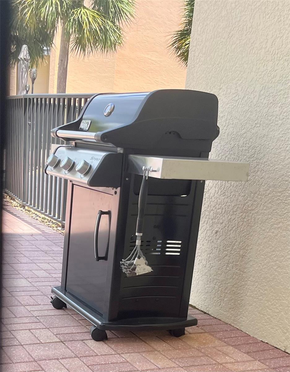 OUTLOOK COVE - Residential Lease