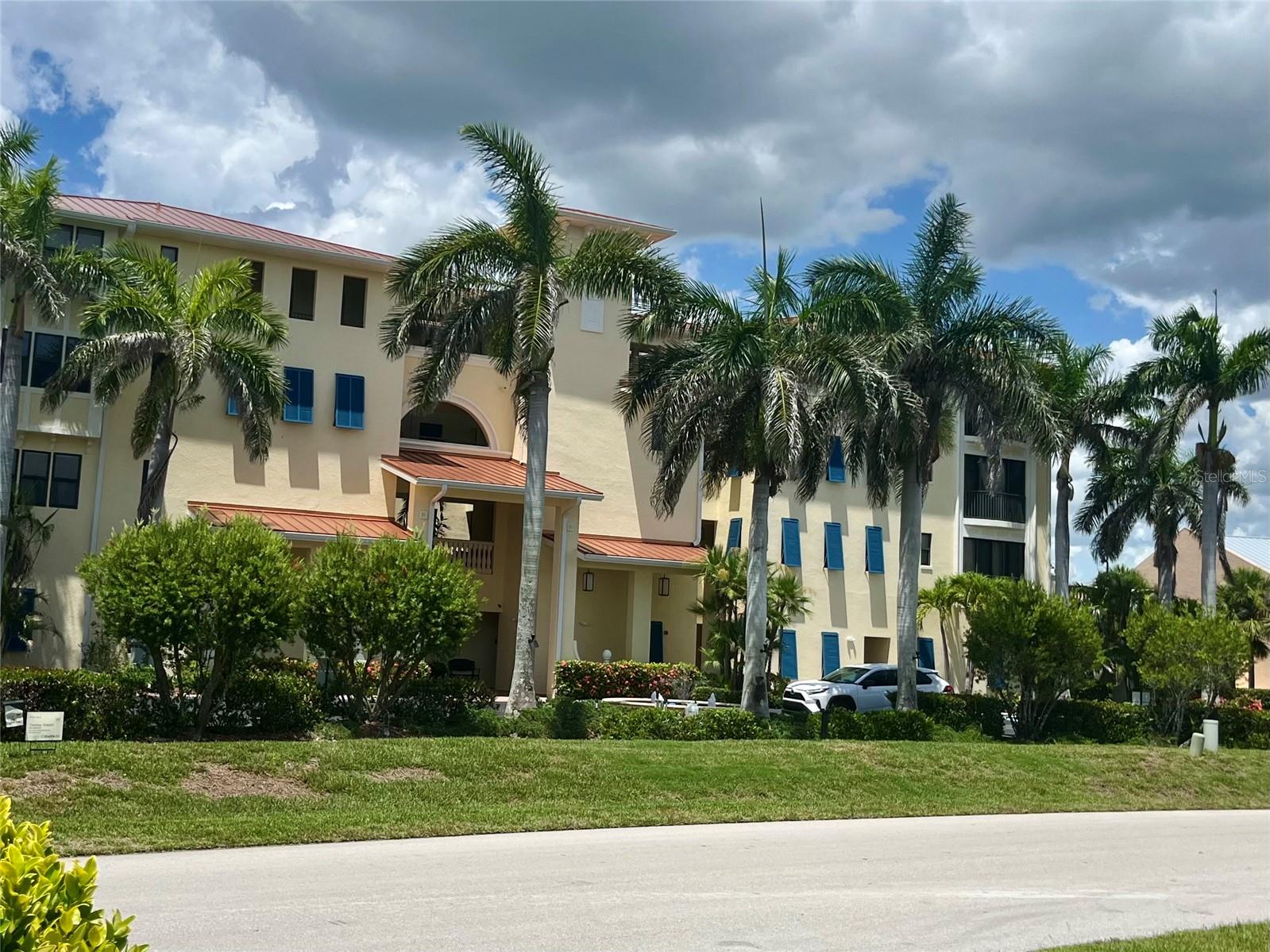 OUTLOOK COVE - Residential Lease