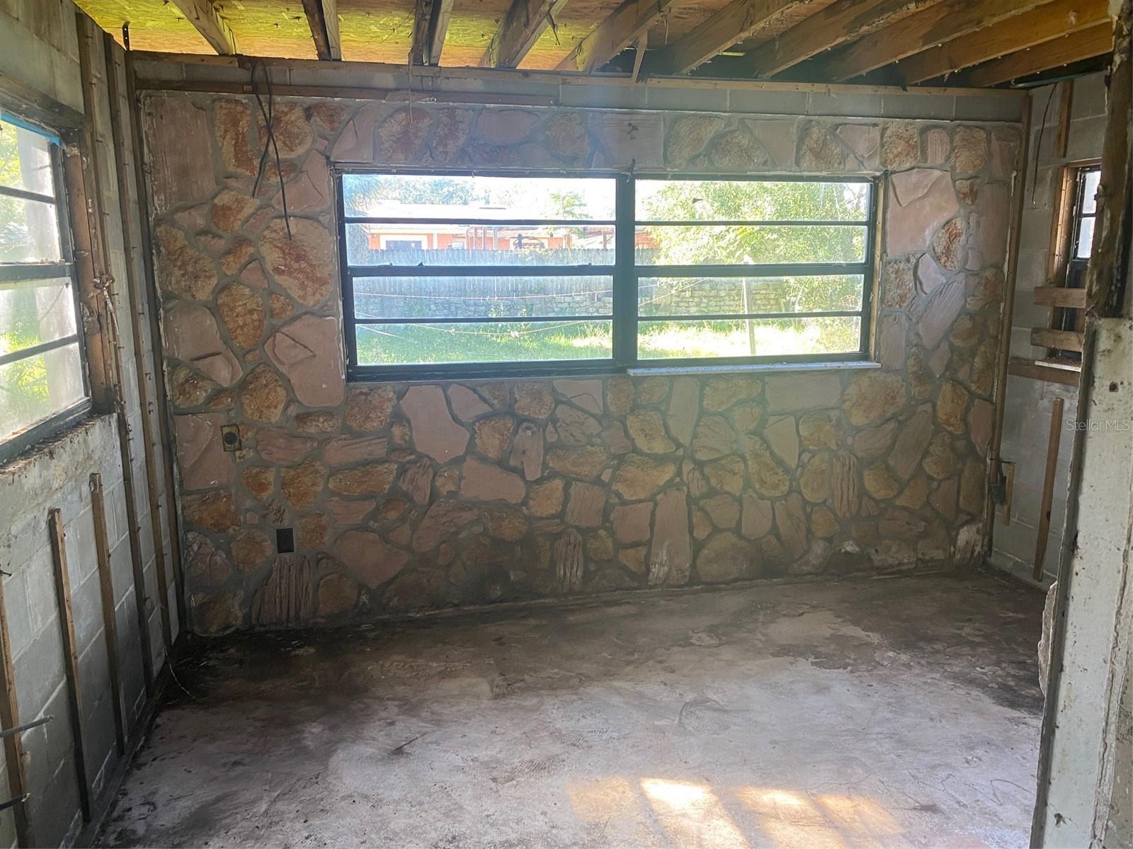 MALIBU GROVES SECOND ADD - Residential