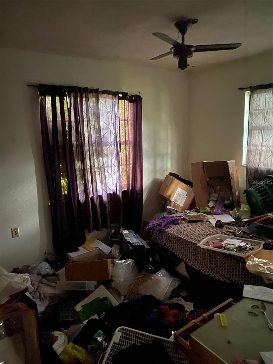 MALIBU GROVES SECOND ADD - Residential