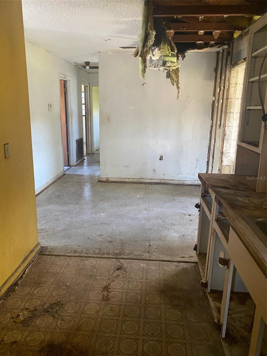 MALIBU GROVES SECOND ADD - Residential