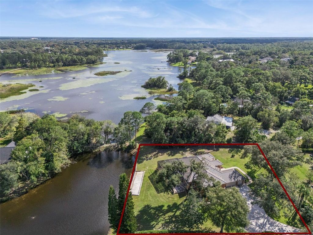Photo of 845 N Country Club Road, Lake Mary, FL 32746 (MLS # O6351805)
