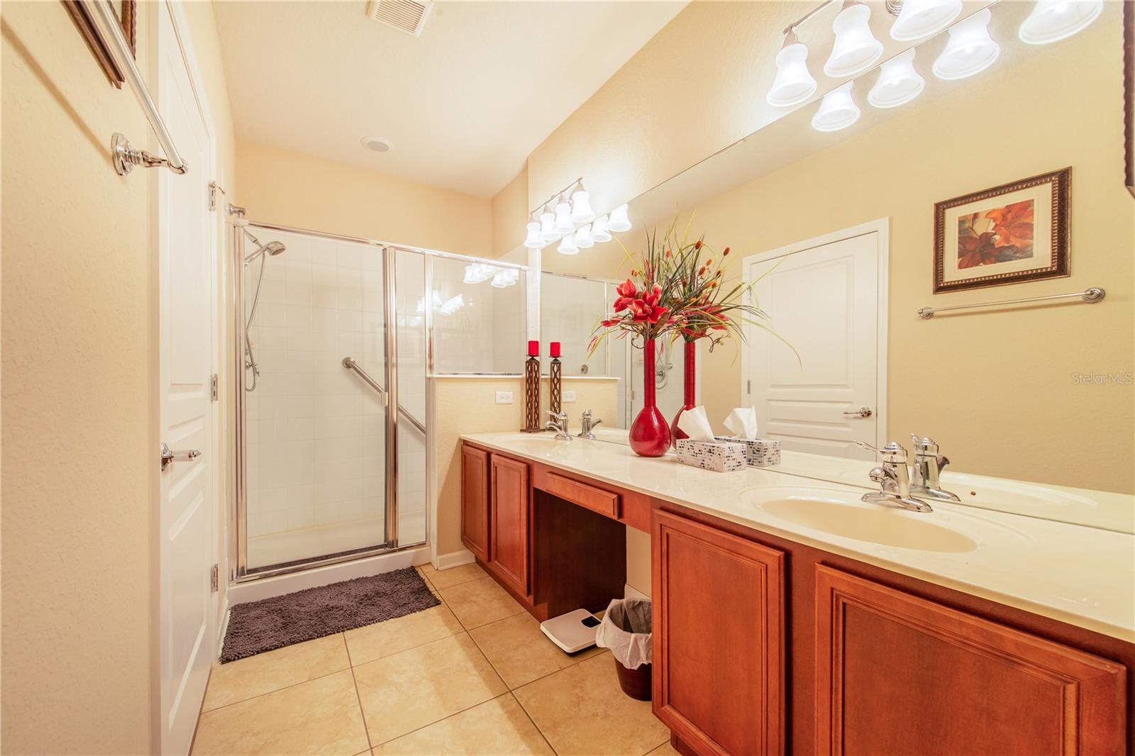 PROMENADES AT BELLATRAE CONDO PH 16 BLDG 40 - Residential