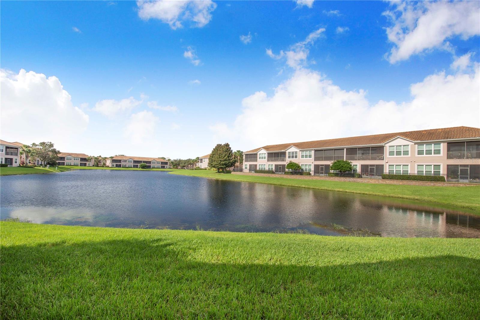 PROMENADES AT BELLATRAE CONDO PH 16 BLDG 40 - Residential