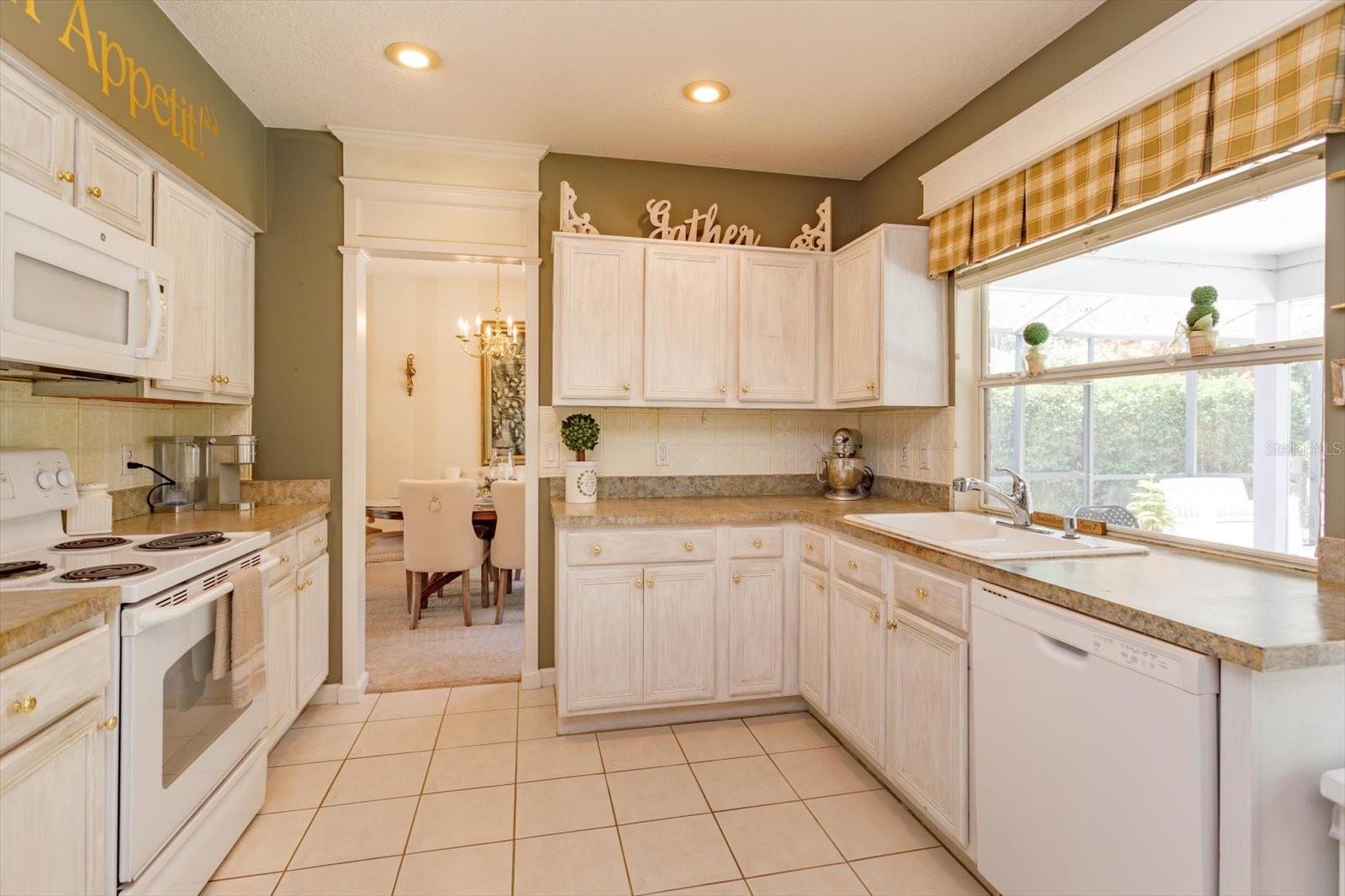 SENECA BEND - Residential