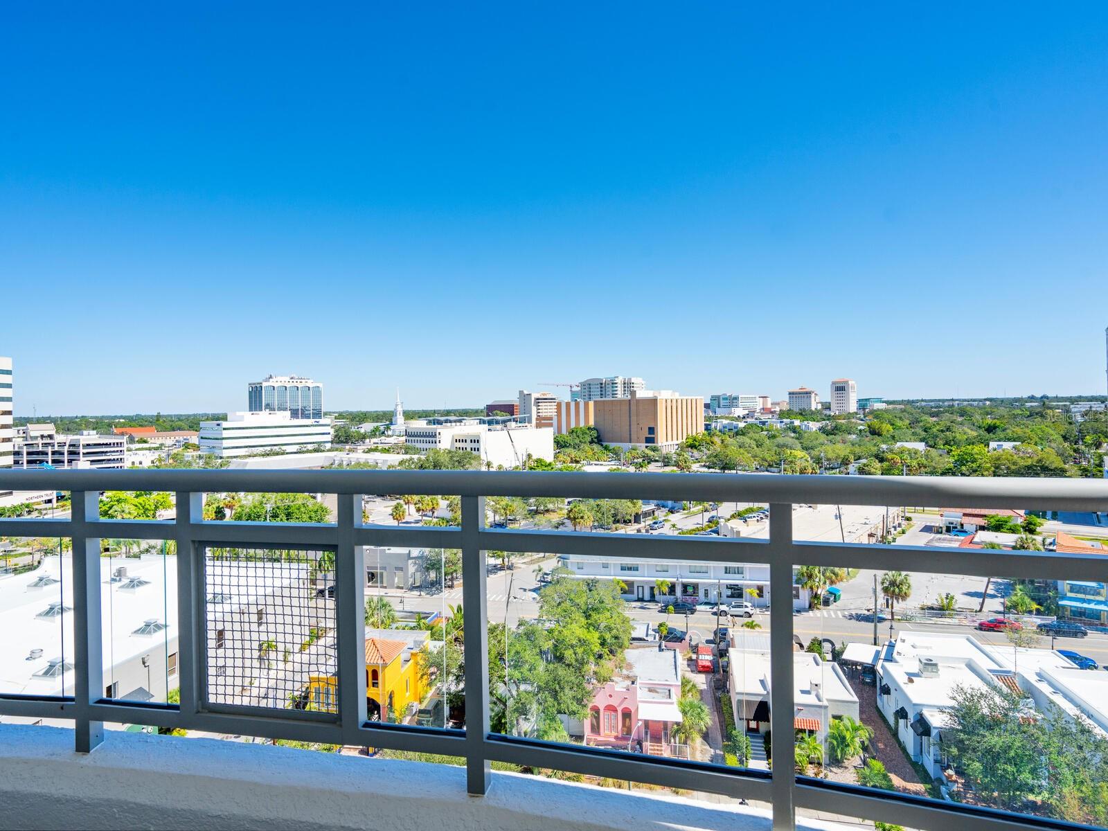 THE SAVOY ON PALM - Residential