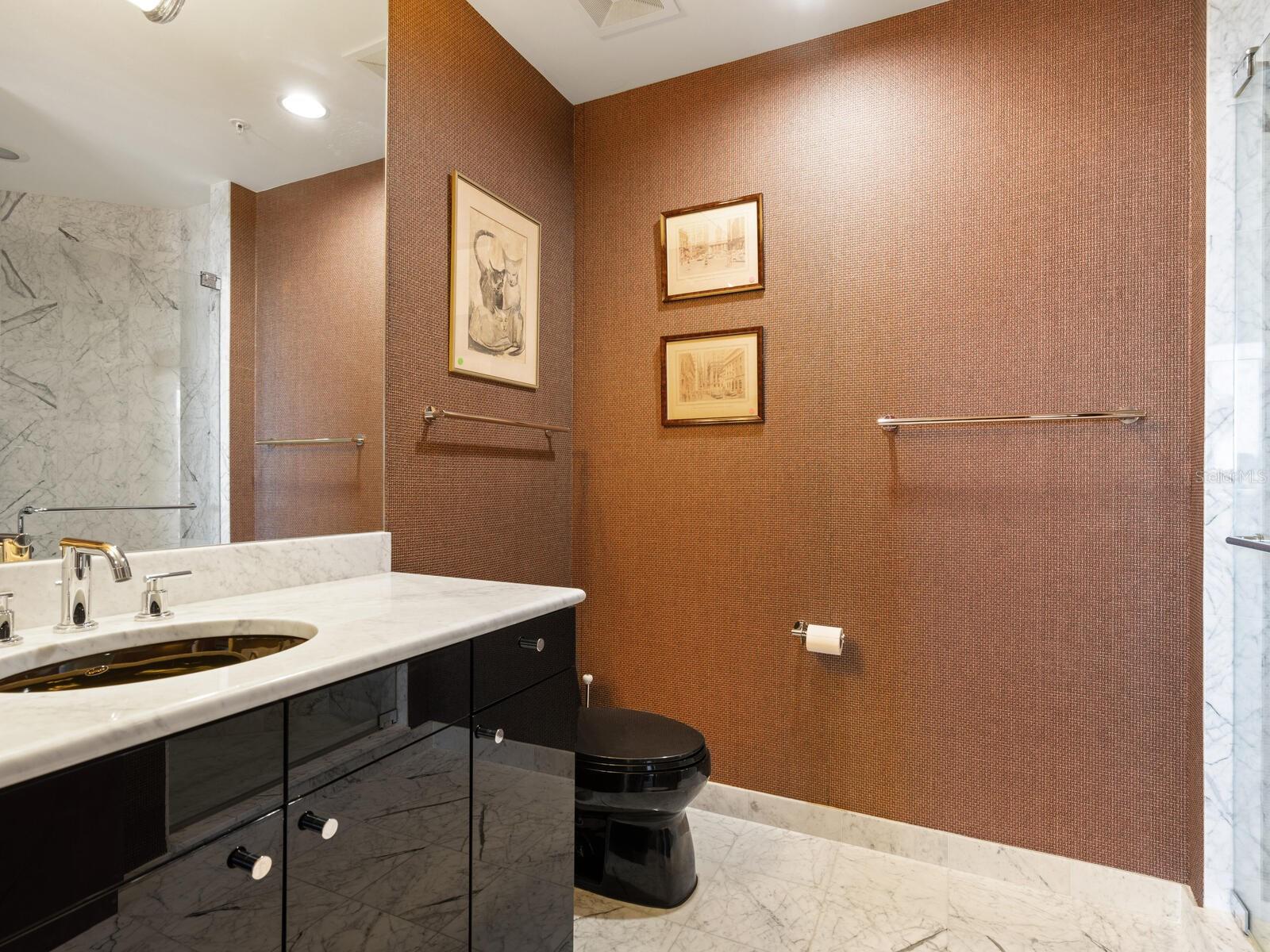 THE SAVOY ON PALM - Residential