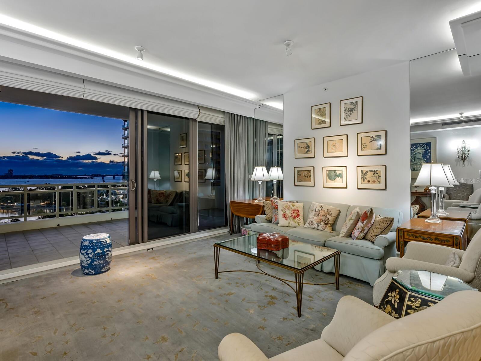 THE SAVOY ON PALM - Residential