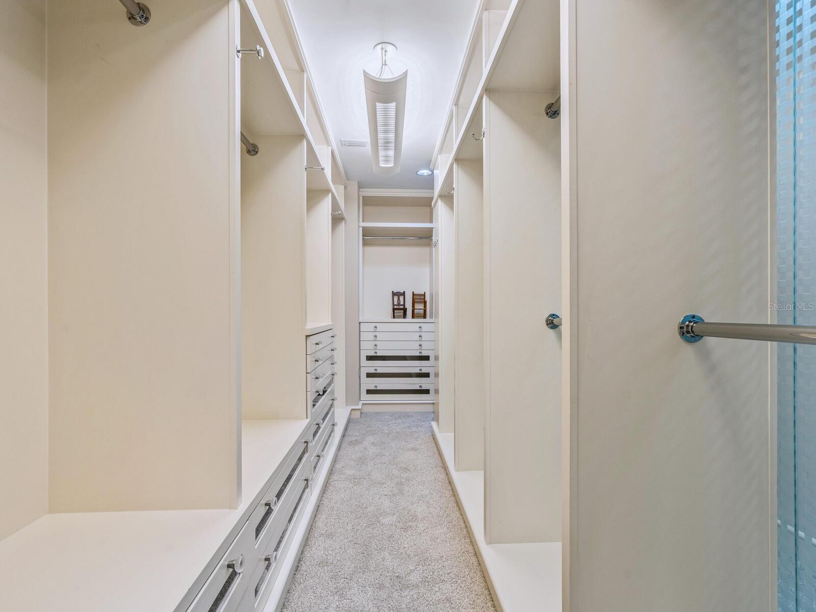 THE SAVOY ON PALM - Residential