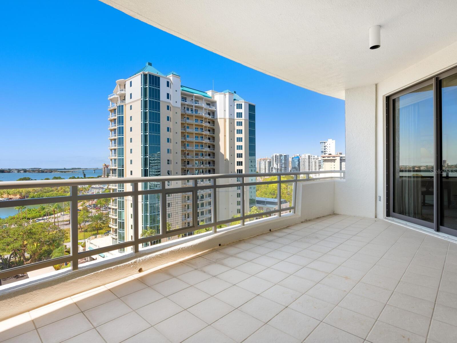 THE SAVOY ON PALM - Residential