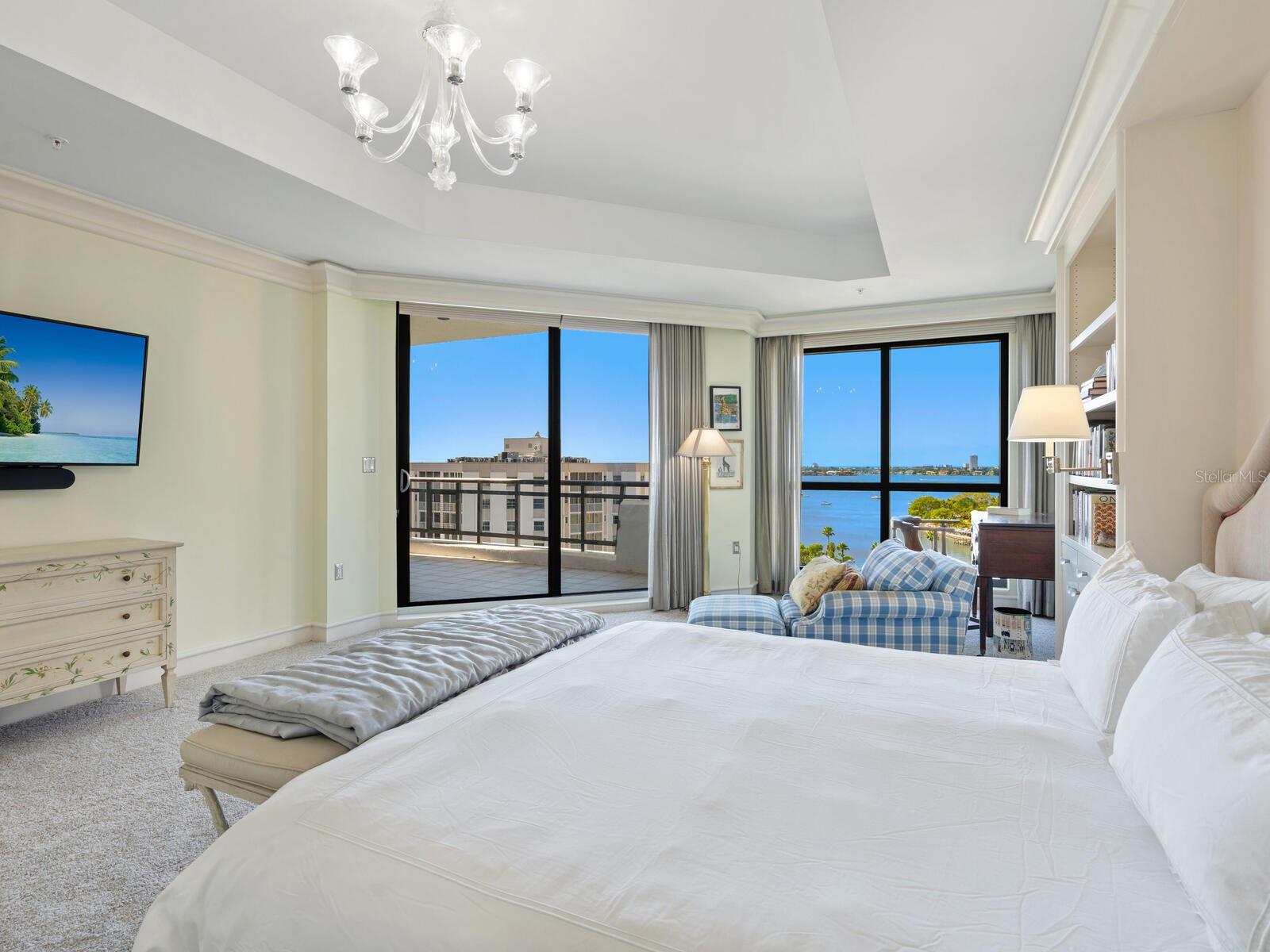 THE SAVOY ON PALM - Residential